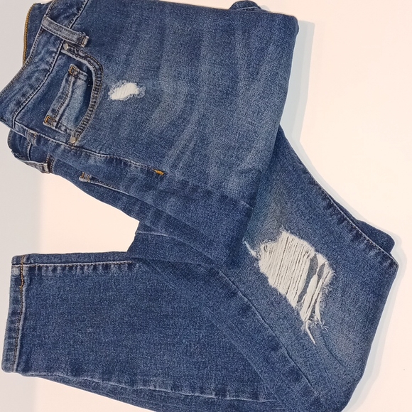 Forever 21 - Distressed Long Jeans - Picture 2 of 6